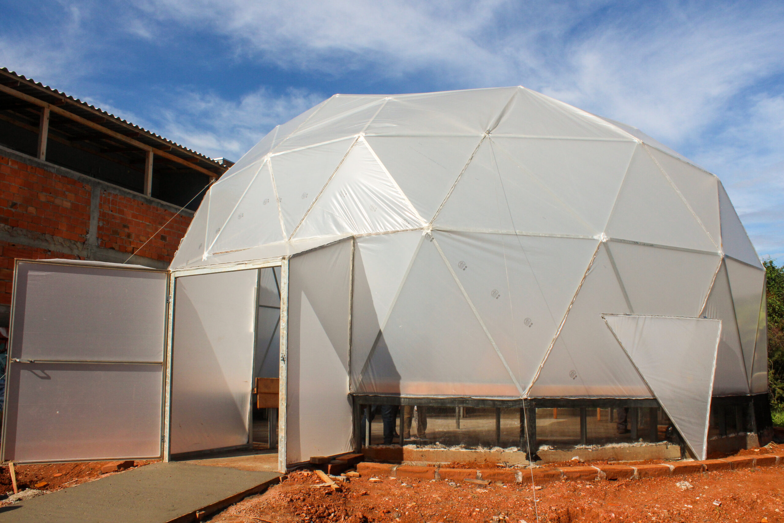 PROJETO FRUTOS DA TERRA – Horta Comunitária Dona Flora